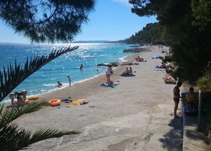 Ena * Split